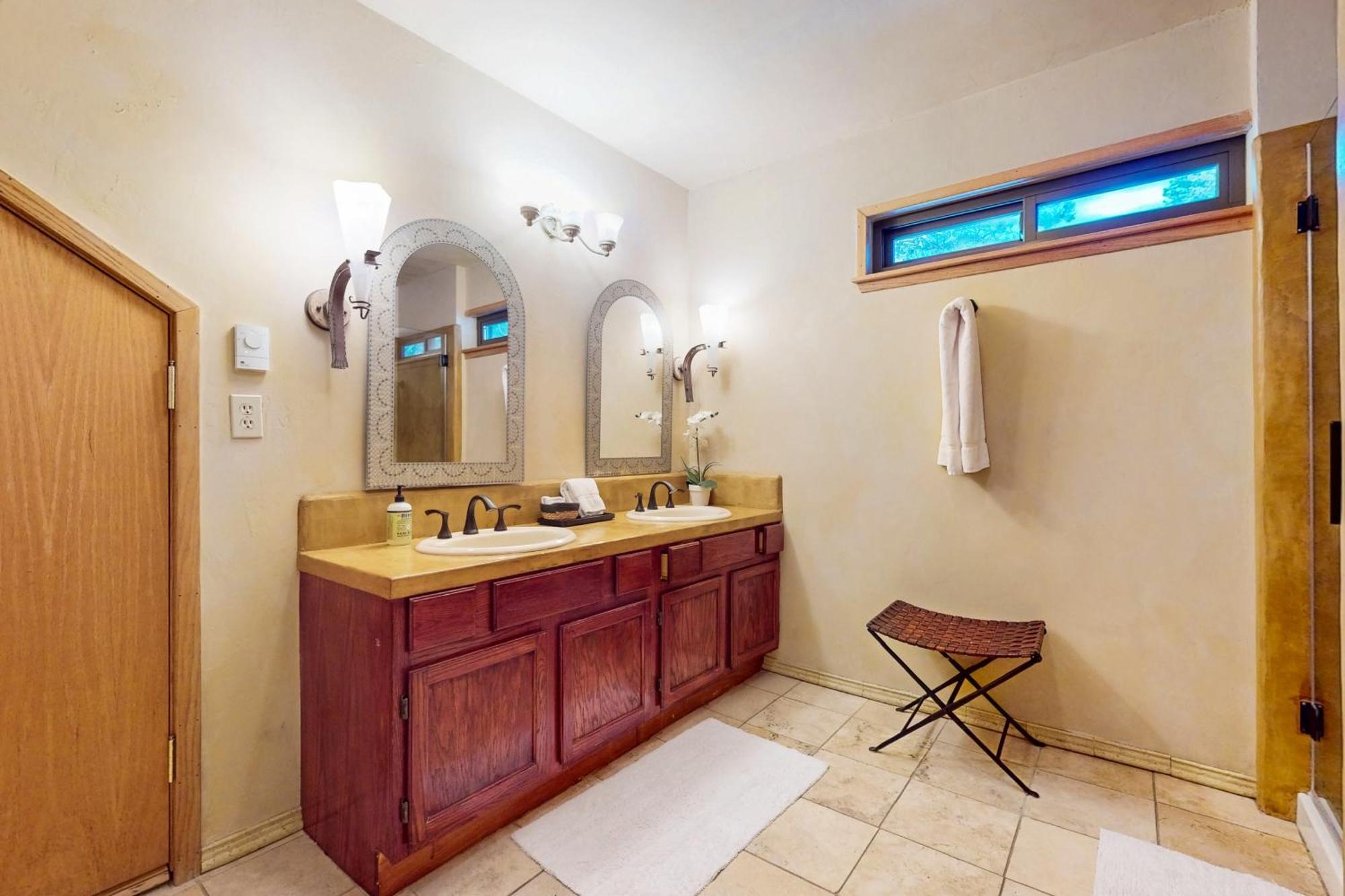 Tastefully-Updated, Classic Tahoe Family Home Truckee Exterior photo